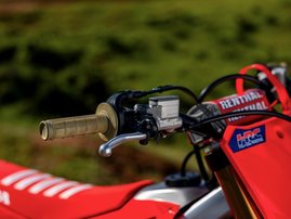 25YM-Honda-CRF450-RWE-24