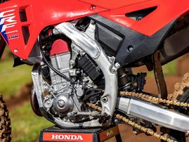 25YM-Honda-CRF450-RWE-29