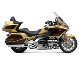 GL1800 Gold Wing Tour DCT