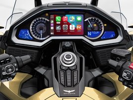 25YM GL1800 Gold Wing Tour 50th Anniversary DCT Airbag YR387N Eternal Gold 08