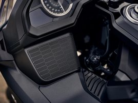 25YM GL1800 Gold Wing 50th Anniversary DCT NHA86 Black Ballistic Metallic 29