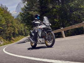 25YM XL750 Transalp ROSS WHITE 18