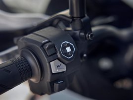 25YM XL750 Transalp ROSS WHITE 24