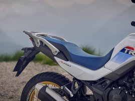 25YM XL750 Transalp ROSS WHITE 32