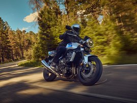 26YM CB1000F NHD19M WolfSilverMetallic BlueStripe 015