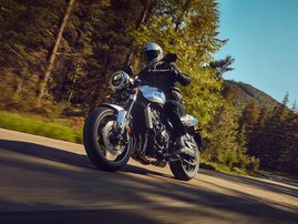 26YM CB1000F NHD19M WolfSilverMetallic BlueStripe 016