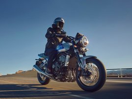 26YM CB1000F NHD19M WolfSilverMetallic BlueStripe 017