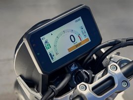 26YM CB1000F NHD19M WolfSilverMetallic BlueStripe 019