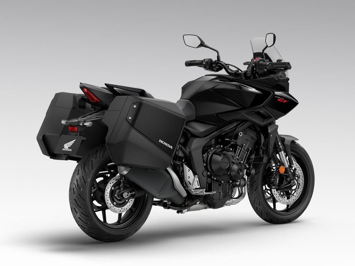 Väri: Graphite Black