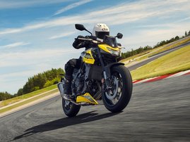 26YM CB750 Hornet EClutch Red NHB01 Graphite Black aws 08