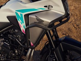 26YM 01 NX500 EClutch NHB61P PearlHorizonWhite aws 22