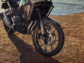 26YM 01 NX500 EClutch NHB61P PearlHorizonWhite aws 24