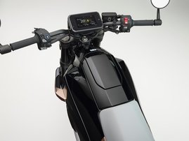 26YM Honda WN7 Graphite Black 011