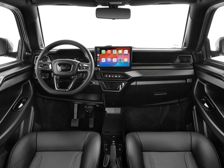 Väri: Intense Black