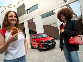 YM25 001 202407 Ligier Europe JS50 Select Toledo Red Social 3