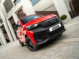 YM25 001 202407 Ligier Europe JS50 Select Toledo Red Social Extra 1