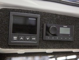 YM25 Silver Condor-Cabin Vene25-006