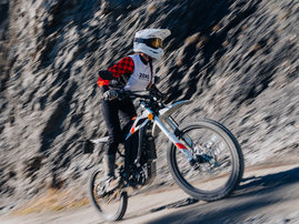 2026 Zero XB sahkomopo Action-013