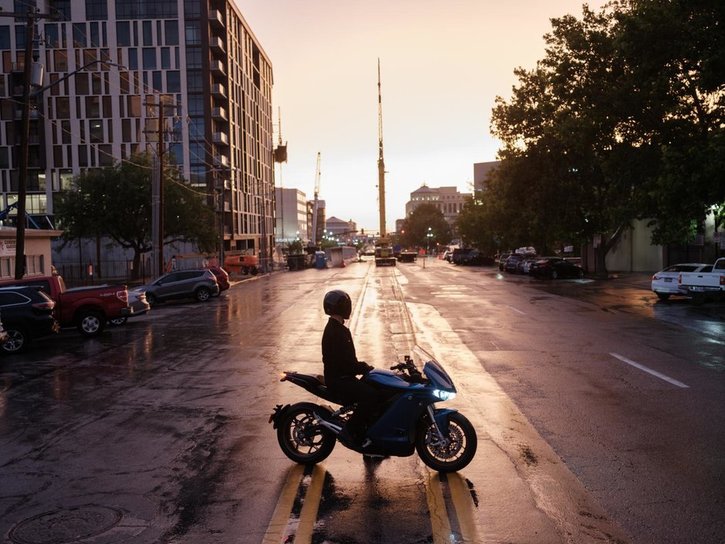 Väri: Asphalt